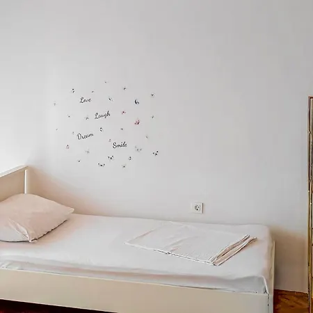 Three-bedroom In * Praputnjak
