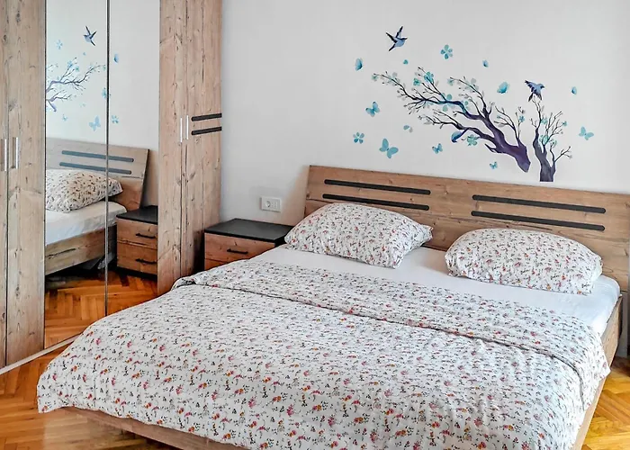 Three-bedroom In Nyaraló